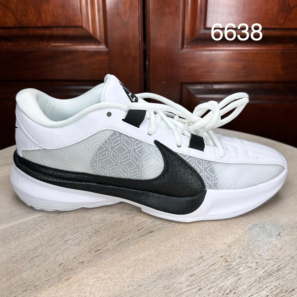 Nike Air Max SYSTM Kids Youth Size 6.5 White Black DZ2946-101 Sneakers NWOT